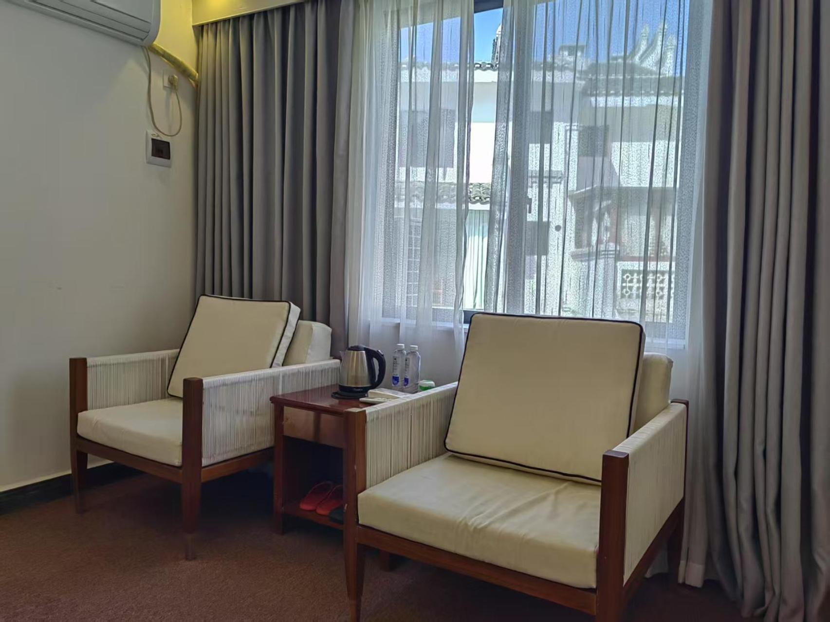 Serene Vale Inn Guilin-Free One Way Pick Up Service To High-Speed Railway Station For 2 Nights Habitación foto
